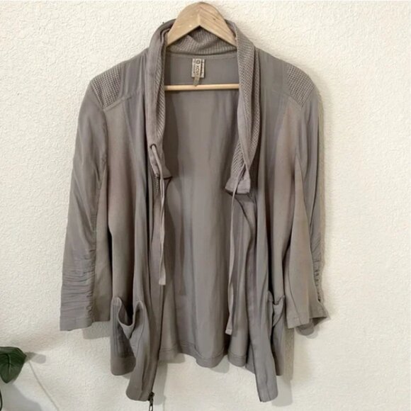 XCVI Boho Lagenlook Cowl Neck Zipper Ruched Sleeves Light Jacket Size Large - Picture 2 of 12